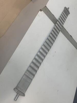 Kualitas Aluminium Serpentine Cooling Ribbon / Snake Tube untuk 21700 Sel pabrik